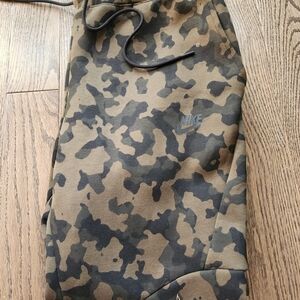 Nike Camo Joggers